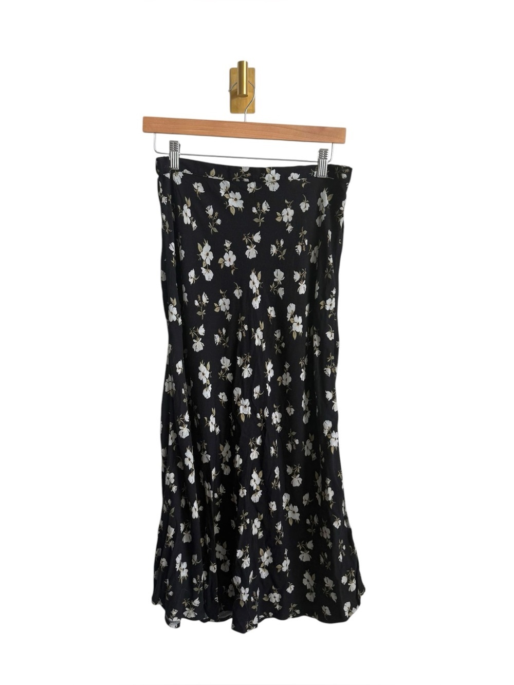 Old Navy Fluted Femme Midi Skirt Black Floral Pull On NWOT Size Medium
